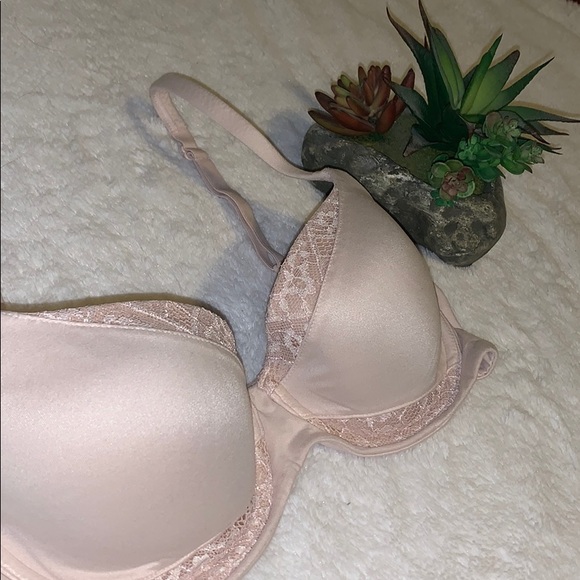 Victoria’s Secret bra - Picture 2 of 4